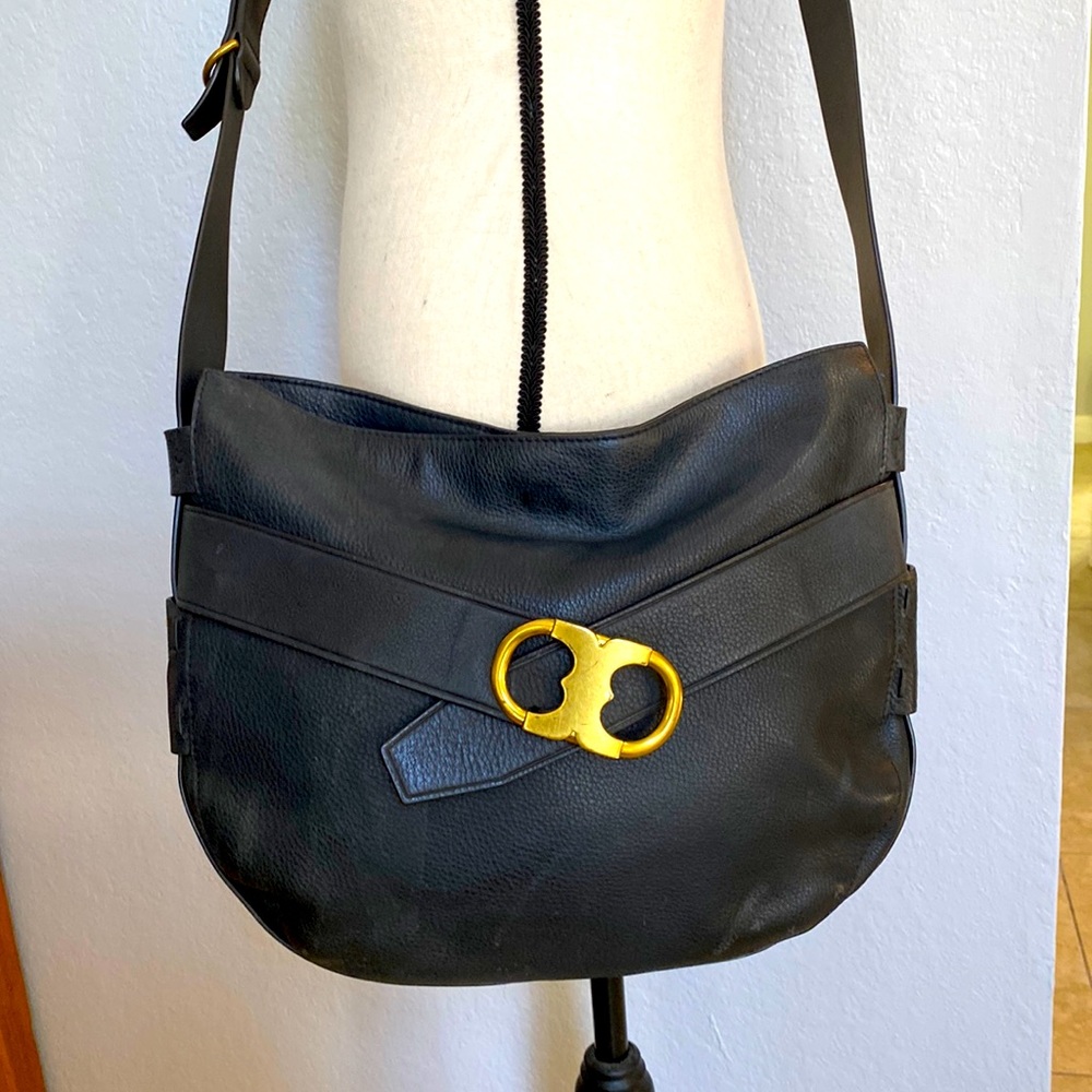 Tory Burch Gemini Link Black Pebbled Leather Hobo Crossbody Bag.